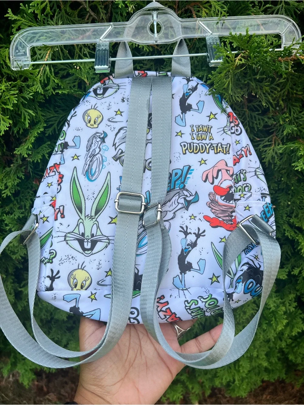 Warner Bros. White  Backpack with Multicolor Looney Tunes Prints